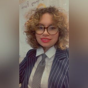 Meet your Posher, Amialee